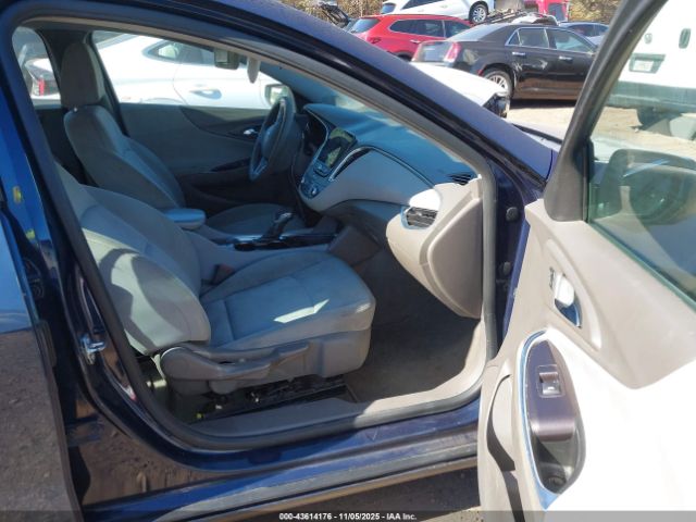 2021 CHEVROLET MALIBU 1G1ZD5ST5MF024189 Photo 4