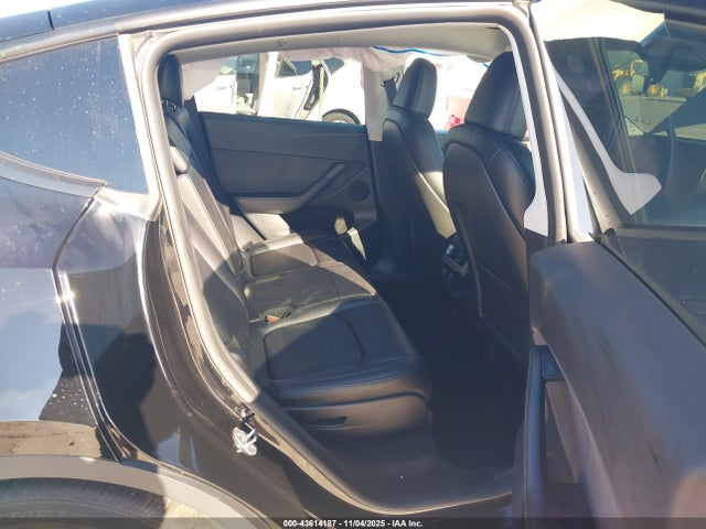2024 TESLA MODEL Y 7SAYGAEE9RF194568 Photo 7