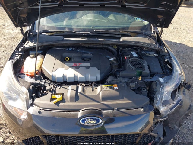 1FADP3L9XEL212215 Ford FOCUS ST