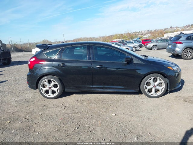 1FADP3L9XEL212215 Ford FOCUS ST