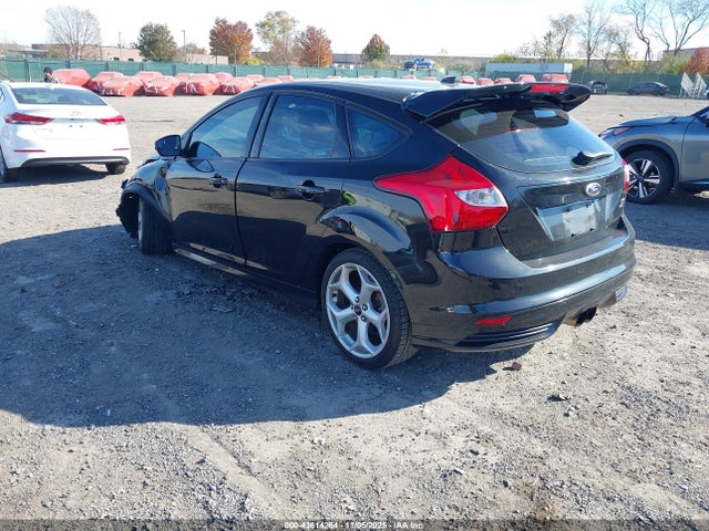 1FADP3L9XEL212215 Ford FOCUS ST