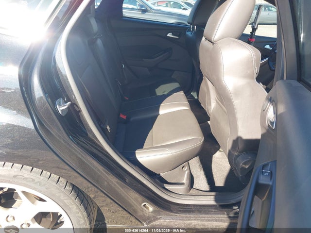 1FADP3L9XEL212215 Ford FOCUS ST
