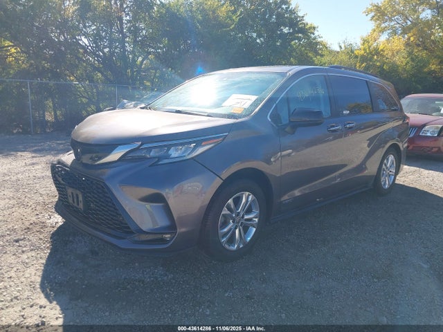 2021 TOYOTA SIENNA 5TDDSKFCXMS014516 Photo 1