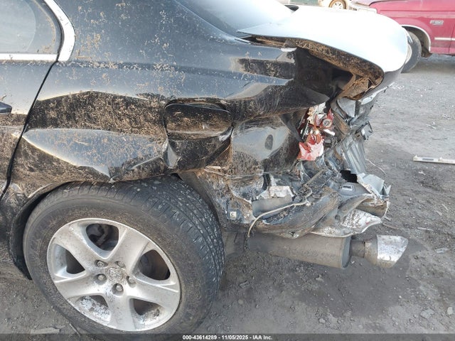 2005 ACURA RL JH4KB16565C020835 Photo 5