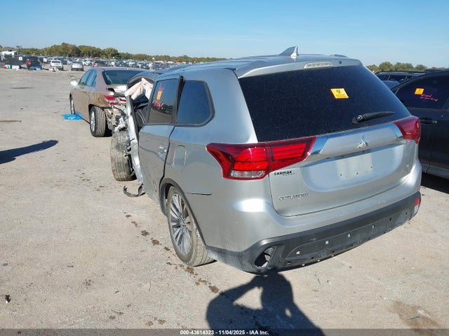 2020 MITSUBISHI OUTLANDER JA4AD3A31LZ048748 Photo 2