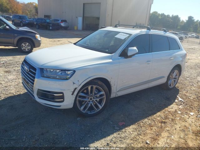 2017 AUDI Q7 WA1VAAF7XHD050674 Photo 1