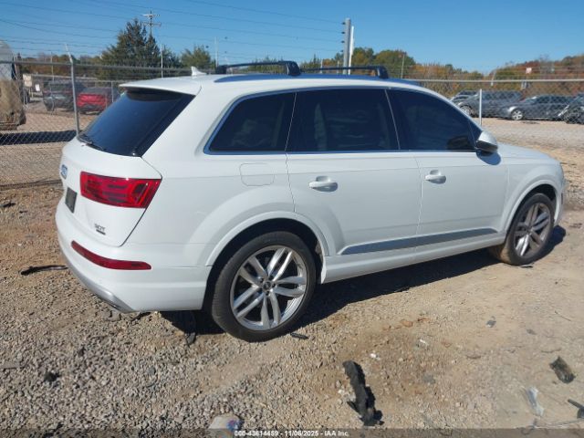 2017 AUDI Q7 WA1VAAF7XHD050674 Photo 3