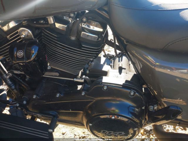 2022 HARLEY-DAVIDSON FLTRXS 1HD1KTP14NB606877 Photo 8