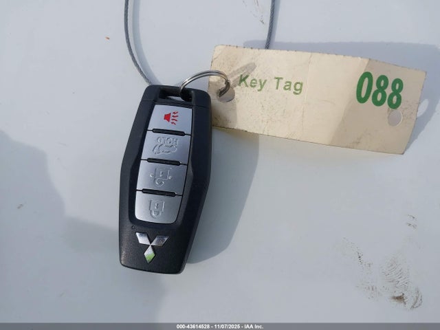 2022 MITSUBISHI OUTLANDER JA4J4UA85NZ039443 Photo 10