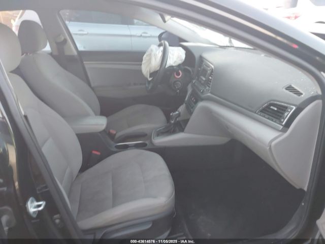 2017 HYUNDAI ELANTRA 5NPD74LF9HH136680 Photo 4