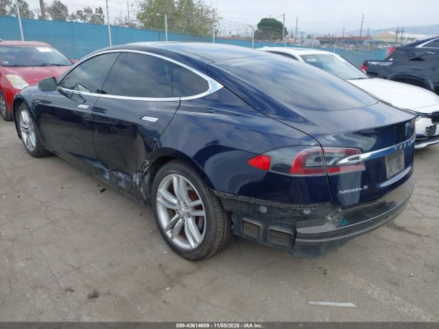 2013 TESLA MODEL S 5YJSA1AG0DFP08683 Photo 2