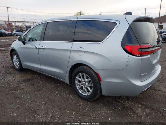 2023 CHRYSLER PACIFICA 2C4RC1BG6PR613139 Photo 2