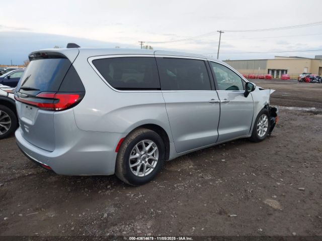2023 CHRYSLER PACIFICA 2C4RC1BG6PR613139 Photo 3