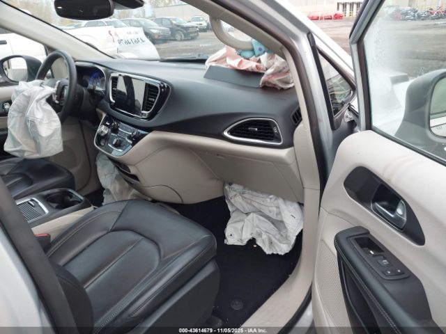 2023 CHRYSLER PACIFICA 2C4RC1BG6PR613139 Photo 4