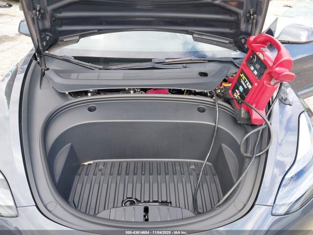 2023 TESLA MODEL 3 5YJ3E1EA9PF402763 Photo 9