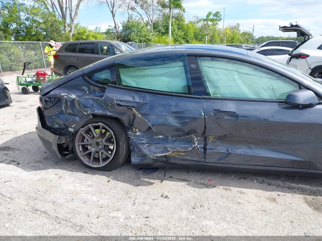 2023 TESLA MODEL 3 5YJ3E1EA9PF402763 Photo 5