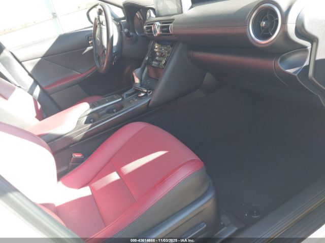 2021 LEXUS IS 300 JTHCA1D23M5114917 Photo 4