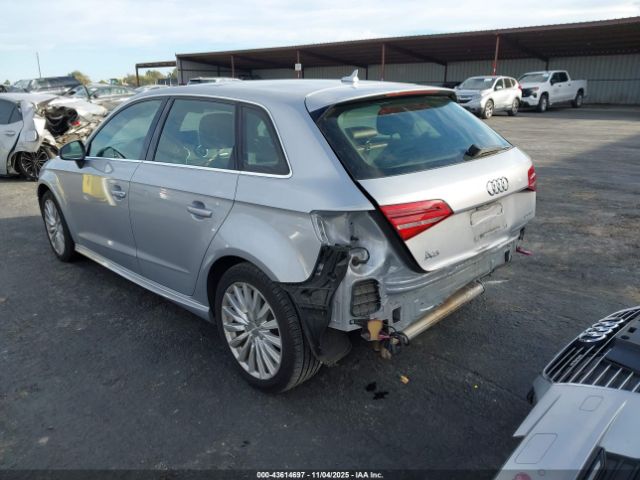 2017 AUDI A3 E-TRON WAUTPBFF5HA045079 Photo 2
