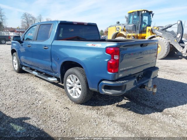 2024 CHEVROLET SILVERADO 1500 1GCPDBEK4RZ185011 Photo 2