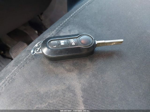 2017 RAM PROMASTER 1500 3C6TRVBG8HE506129 Photo 10