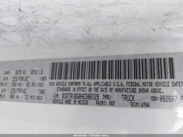 2017 RAM PROMASTER 1500 3C6TRVBG8HE506129 Photo 8