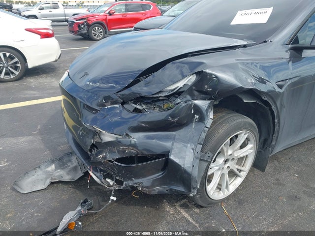 2024 TESLA MODEL Y 7SAYGDED8RF053600 Photo 5