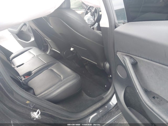 2024 TESLA MODEL Y 7SAYGDED8RF053600 Photo 7