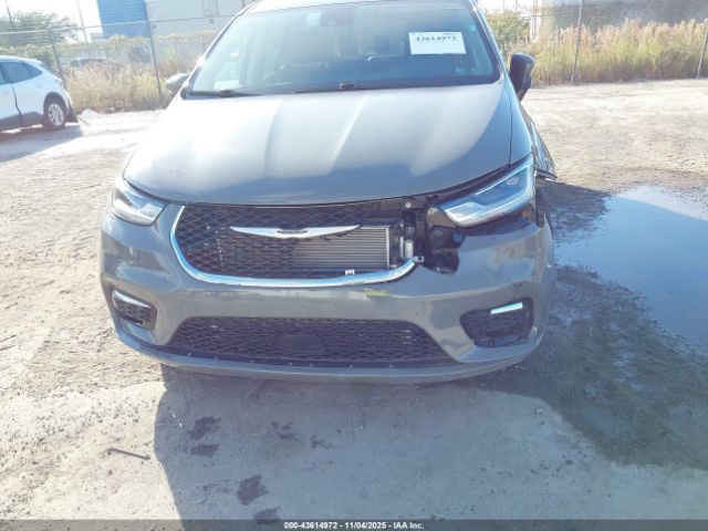 2023 CHRYSLER PACIFICA HYBRID 2C4RC1L74PR614241 Photo 5