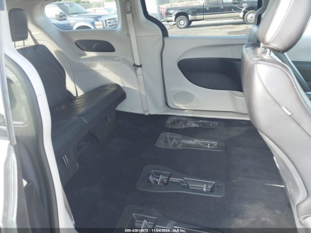 2023 CHRYSLER PACIFICA HYBRID 2C4RC1L74PR614241 Photo 7