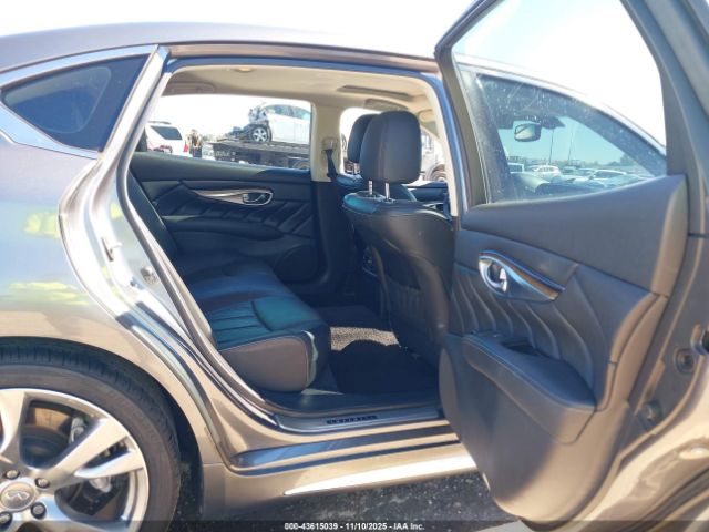 2016 INFINITI Q70L JN1BY1PP1GM630092 Photo 7