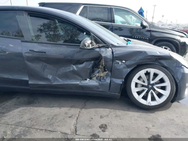 2022 TESLA MODEL 3 5YJ3E1EB3NF196426 Photo 5