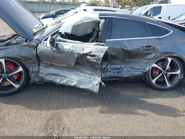 2016 AUDI RS 7 WUAW2BFC7GN901187 Photo 5