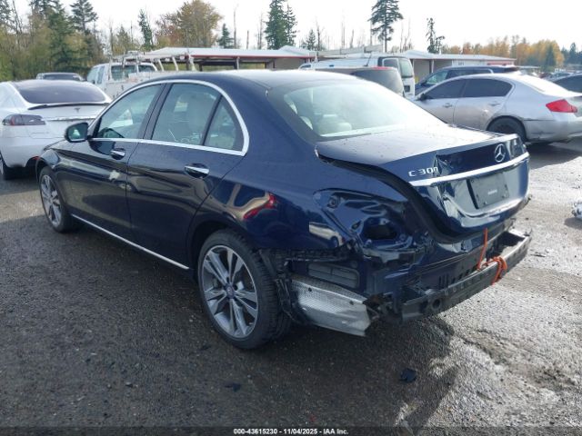 2017 MERCEDES-BENZ C 300 55SWF4KB8HU194870 Photo 2