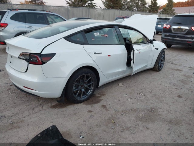 2023 TESLA MODEL 3 5YJ3E1EA3PF438755 Photo 3