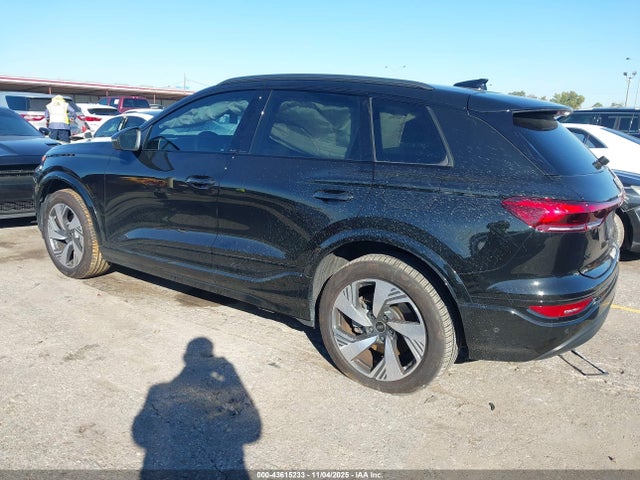 2025 AUDI Q6 E-TRON WA114BGF7SA027573 Photo 2