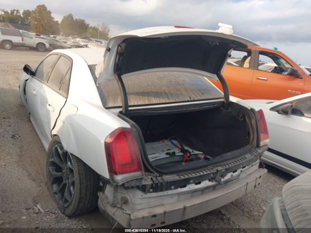 2018 CHRYSLER 300 2C3CCAAG8JH254885 Photo 2