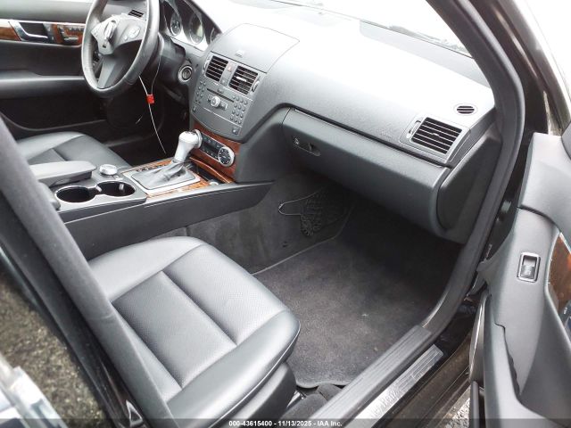 2010 MERCEDES-BENZ C 300 WDDGF8BB6AF431456 Photo 4
