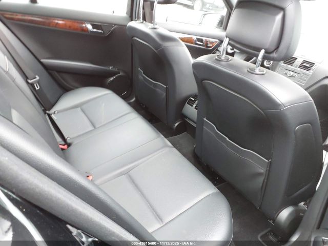 2010 MERCEDES-BENZ C 300 WDDGF8BB6AF431456 Photo 7