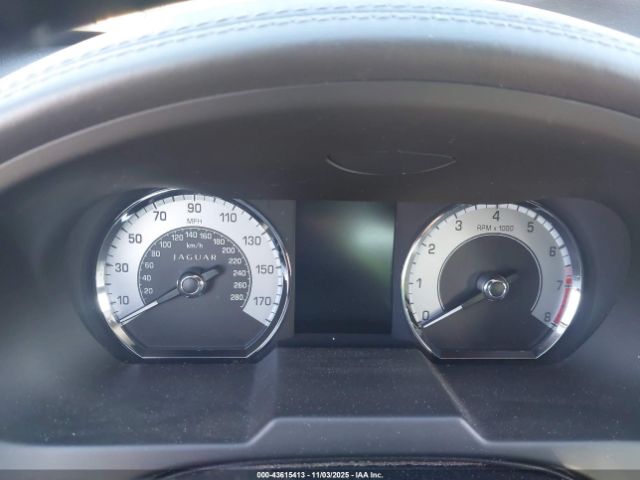 2010 JAGUAR XF SAJWA0GB1ALR58094 Photo 6