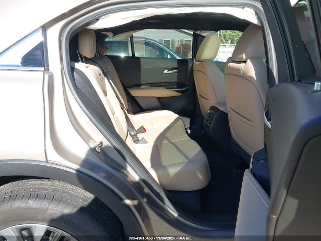 2024 CADILLAC XT4 1GYFZDR41RF202136 Photo 7