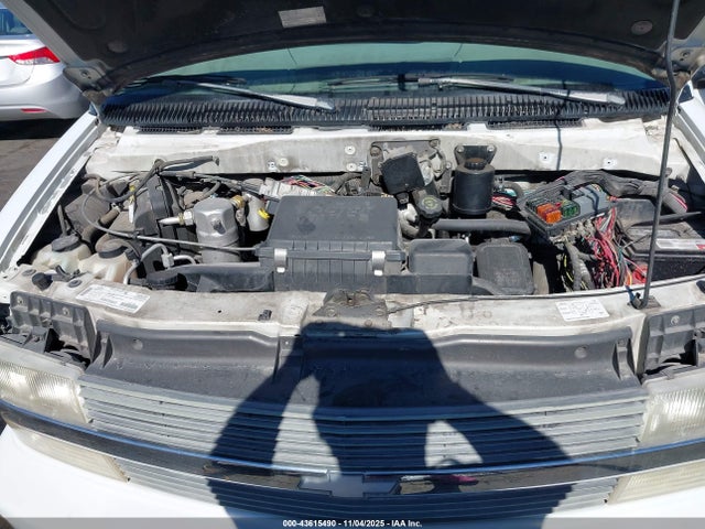 1998 Chevrolet Astro მანქანა იყიდება აუქციონზე, vin: 1GNDM19W3WB118776, აუქციონის ნომერი: 43615490