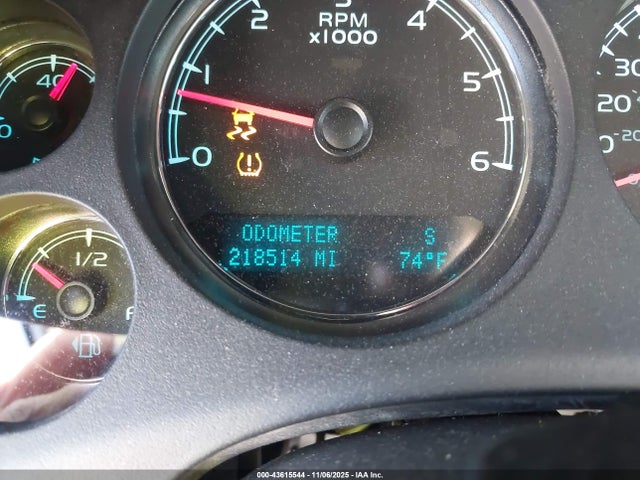1GNSKKE71ER106715 Chevrolet Suburban 1500 Ltz