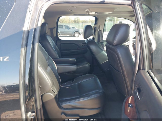 1GNSKKE71ER106715 Chevrolet Suburban 1500 Ltz
