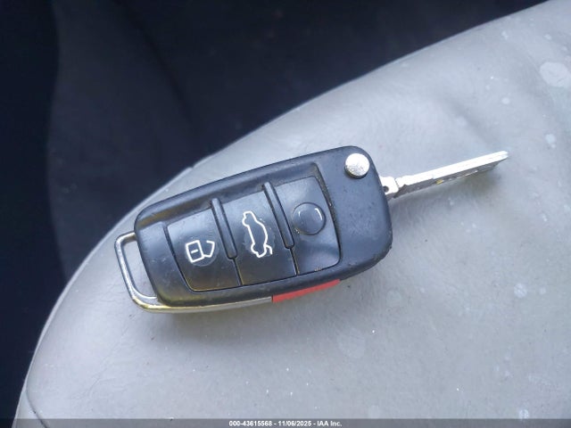 2018 AUDI A3 WAUAUGFF8J1030059 Photo 10