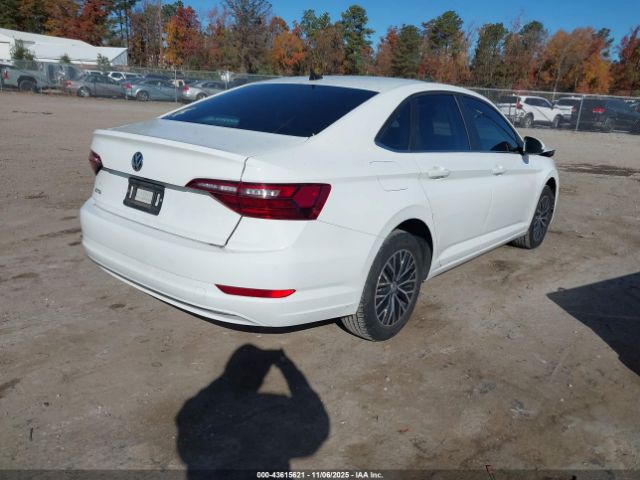 2020 VOLKSWAGEN JETTA 3VWCB7BU3LM008382 Photo 3