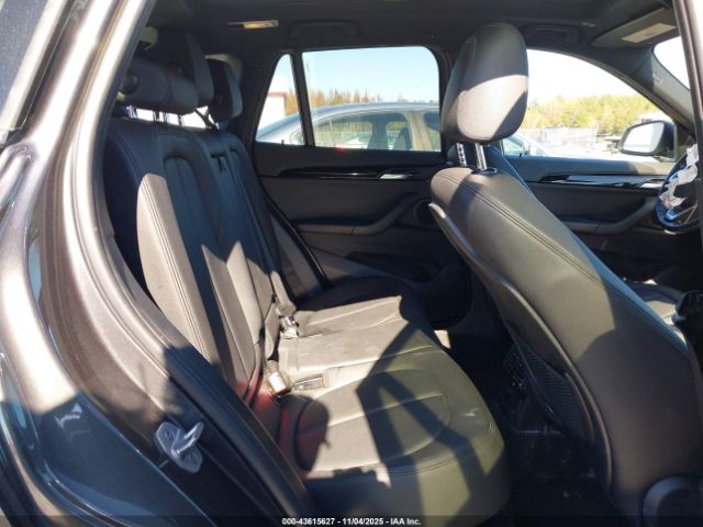 2018 BMW X1 WBXHT3C32J5F88575 Photo 7