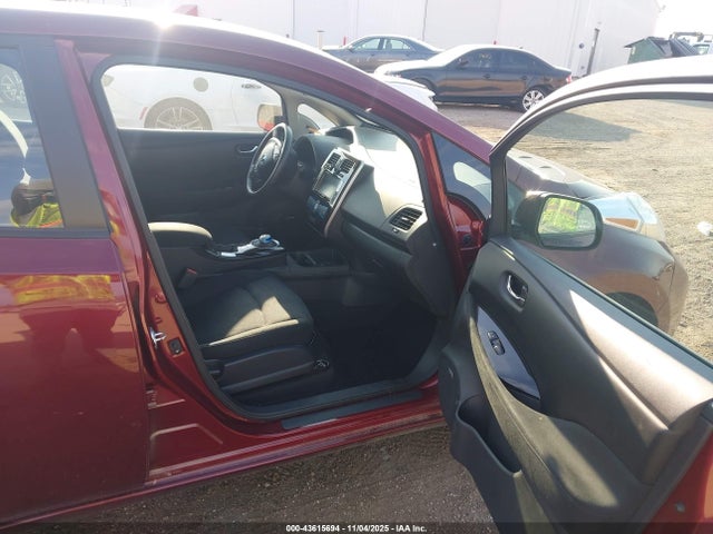 1N4BZ0CP5HC308661 Nissan LEAF SV