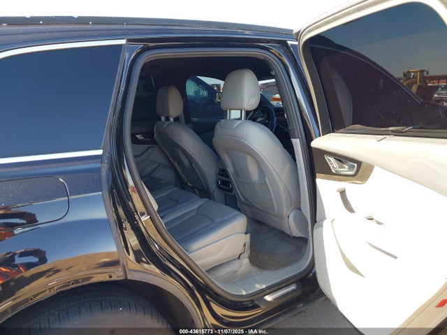 WA1LAAF7XHD018833 Audi Q7 3.0t Premium
