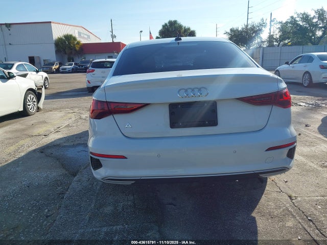 43615791 :رقم المزاد ، WAUAUDGY8PA084260 vin ، 2023 Audi A3 Premium 40 Tfsi Front-wheel Drive S Tronic مزاد بيع