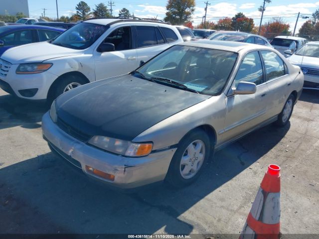 1995 HONDA ACCORD 1HGCE6666SA025481 Photo 1